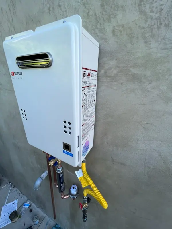 Tankless water heater installation for King's Bay homes